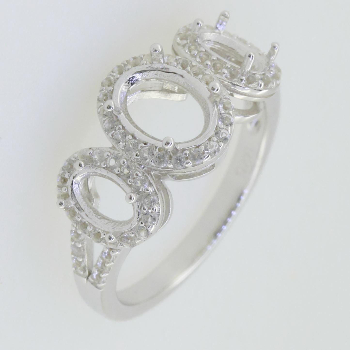 Three Stone Ring Settings