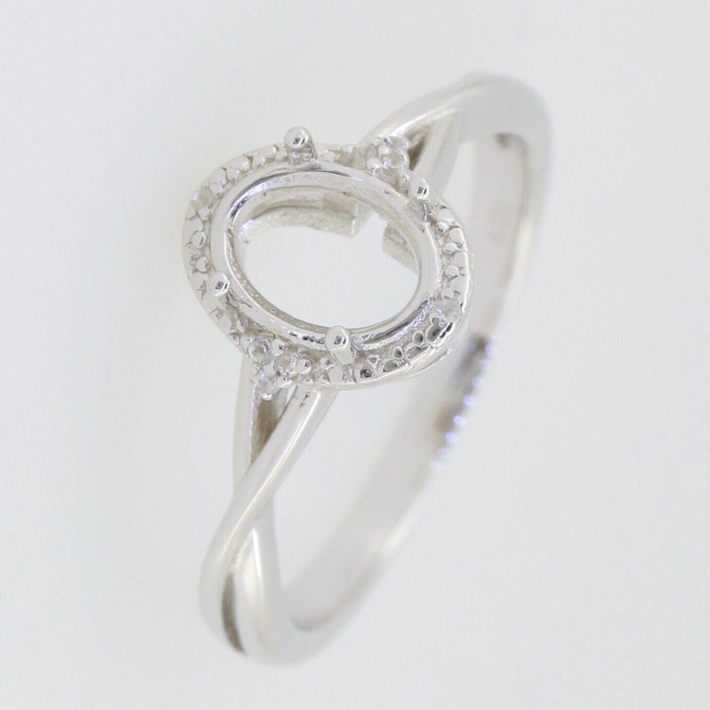 18K Gold Semi Mount Ring Setting Oval OV 7x5mm cross shank Whit Diamond Accent Syzjewelry