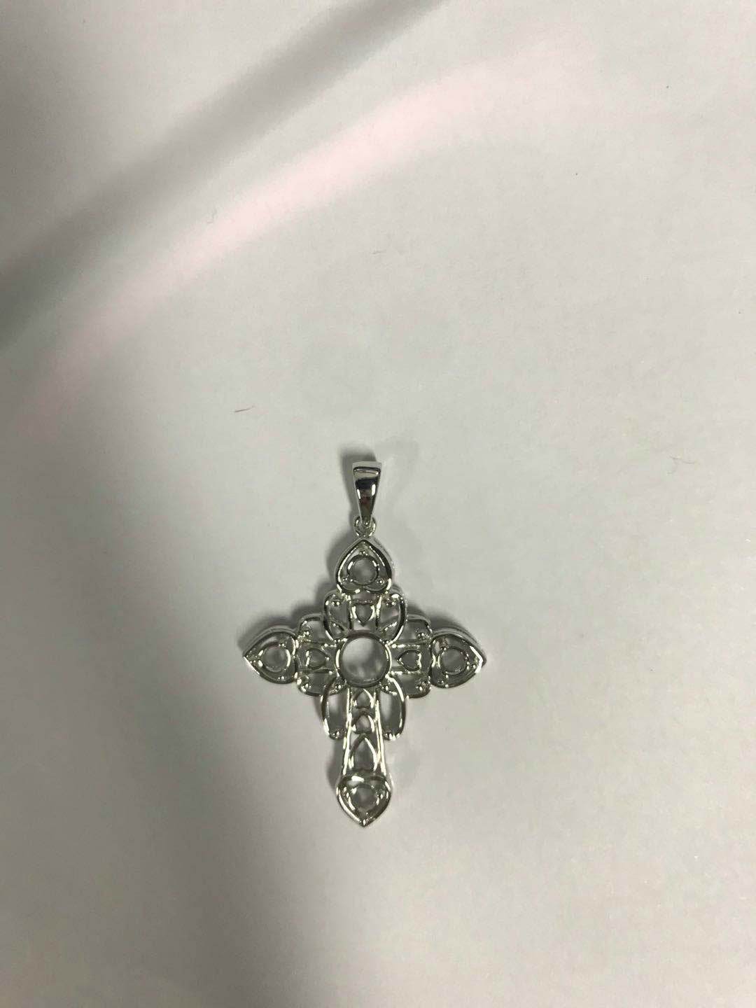 Platinum Semi Mount Pendant Setting Round RD 6x6mm RD 4x4mm Cross Theme DHJ
