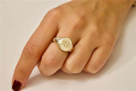 Signet Rings for Men: A Timeless Accessory for Modern Style - Syzjewelry