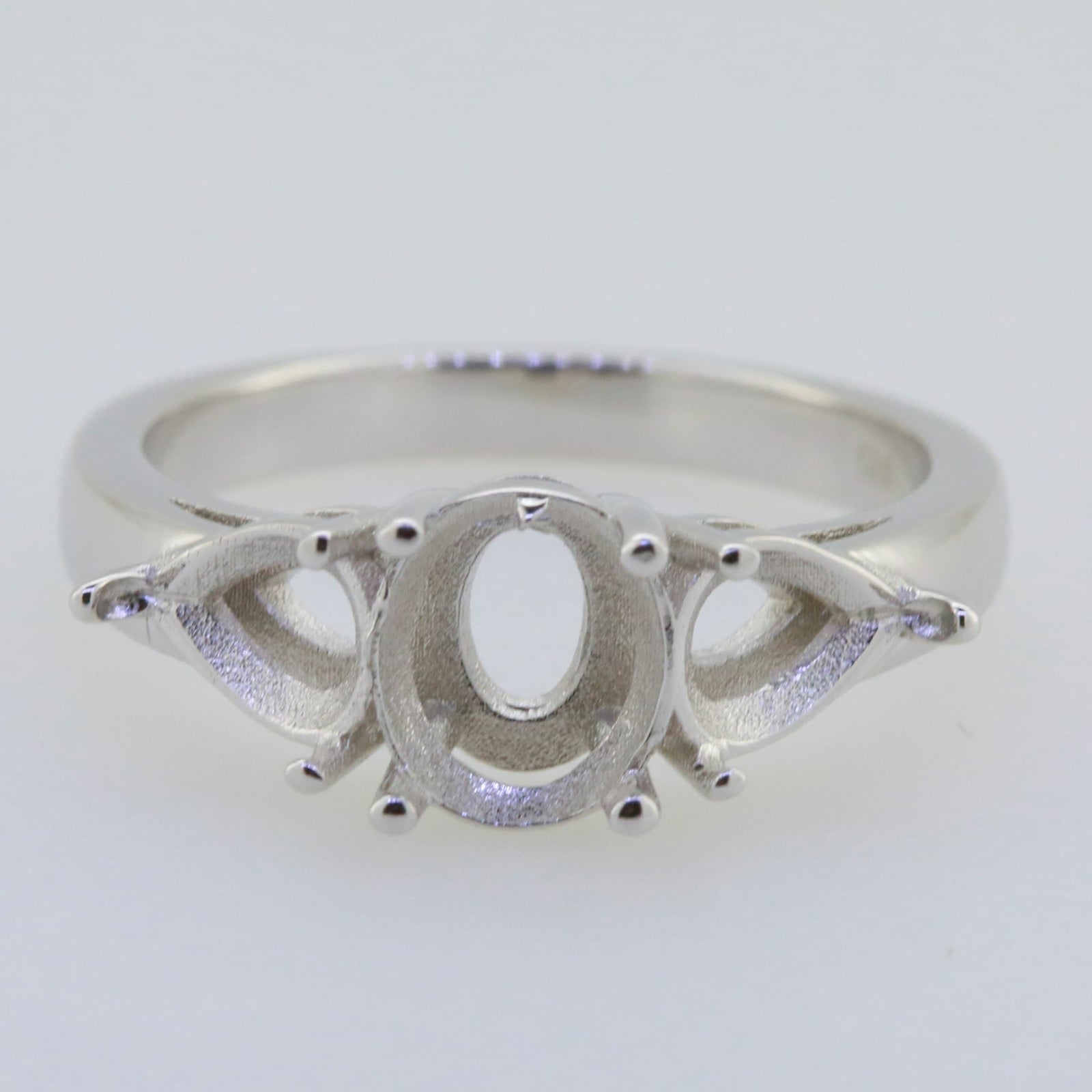 14K White Gold Semi Mount Ring Setting Oval OV 8x6mm PE 7x5mm 3 Stones Syzjewelry