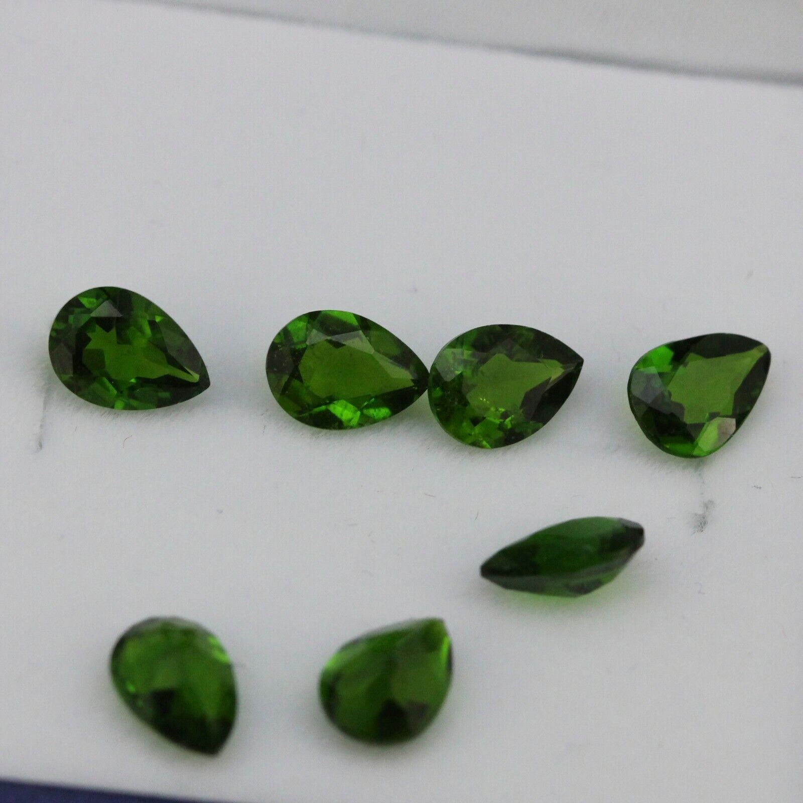 3/4 Carat Bright Green Russian Chrome Diopside Pear Cut PE 7x5 mm Loose Gemstone