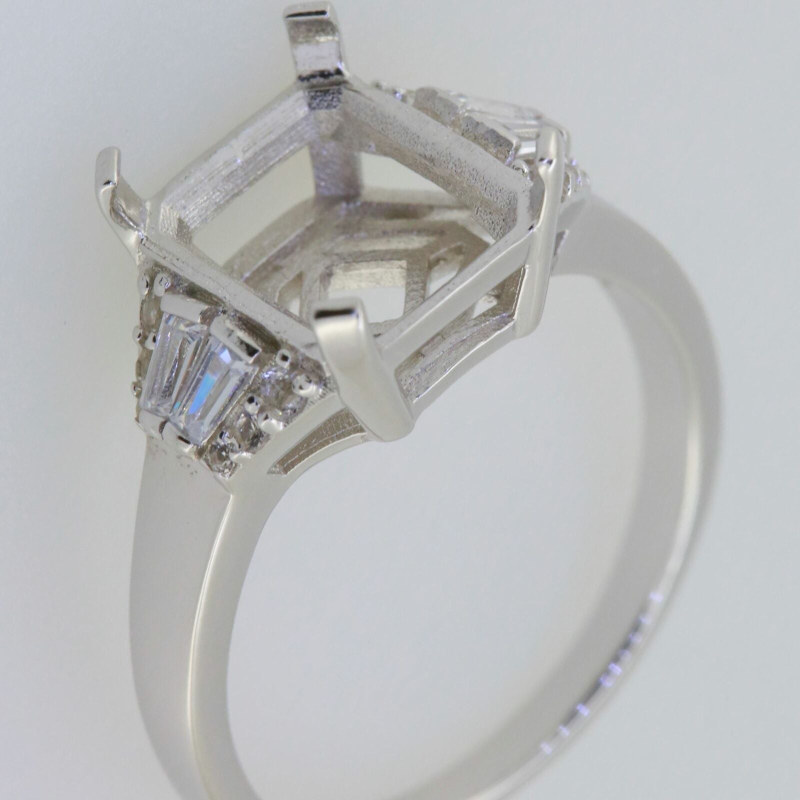 Custom 14K White Gold Semi Mount Ring Setting Emerald OCT 10x10