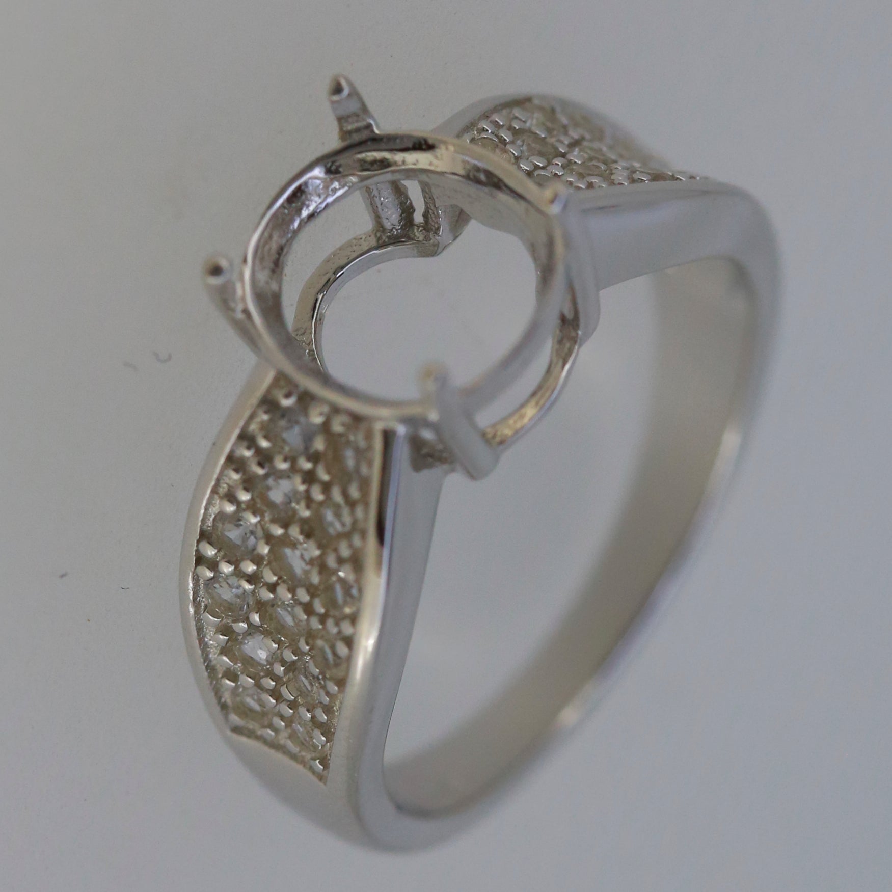 18K Gold Semi Mount Ring Setting Oval OV 10X8mm Diamond Accent DHJ